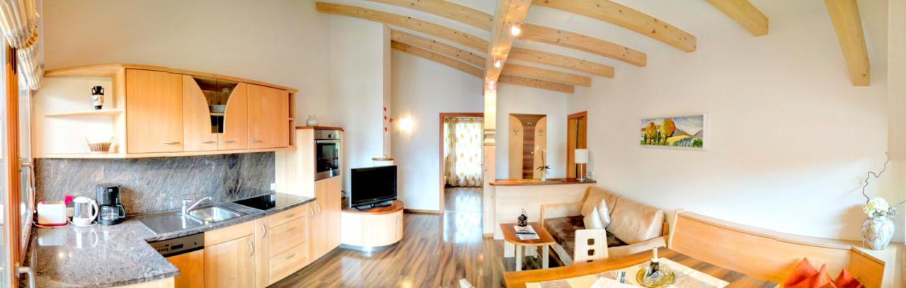 Appartementhaus Tratter Algund Buitenkant foto