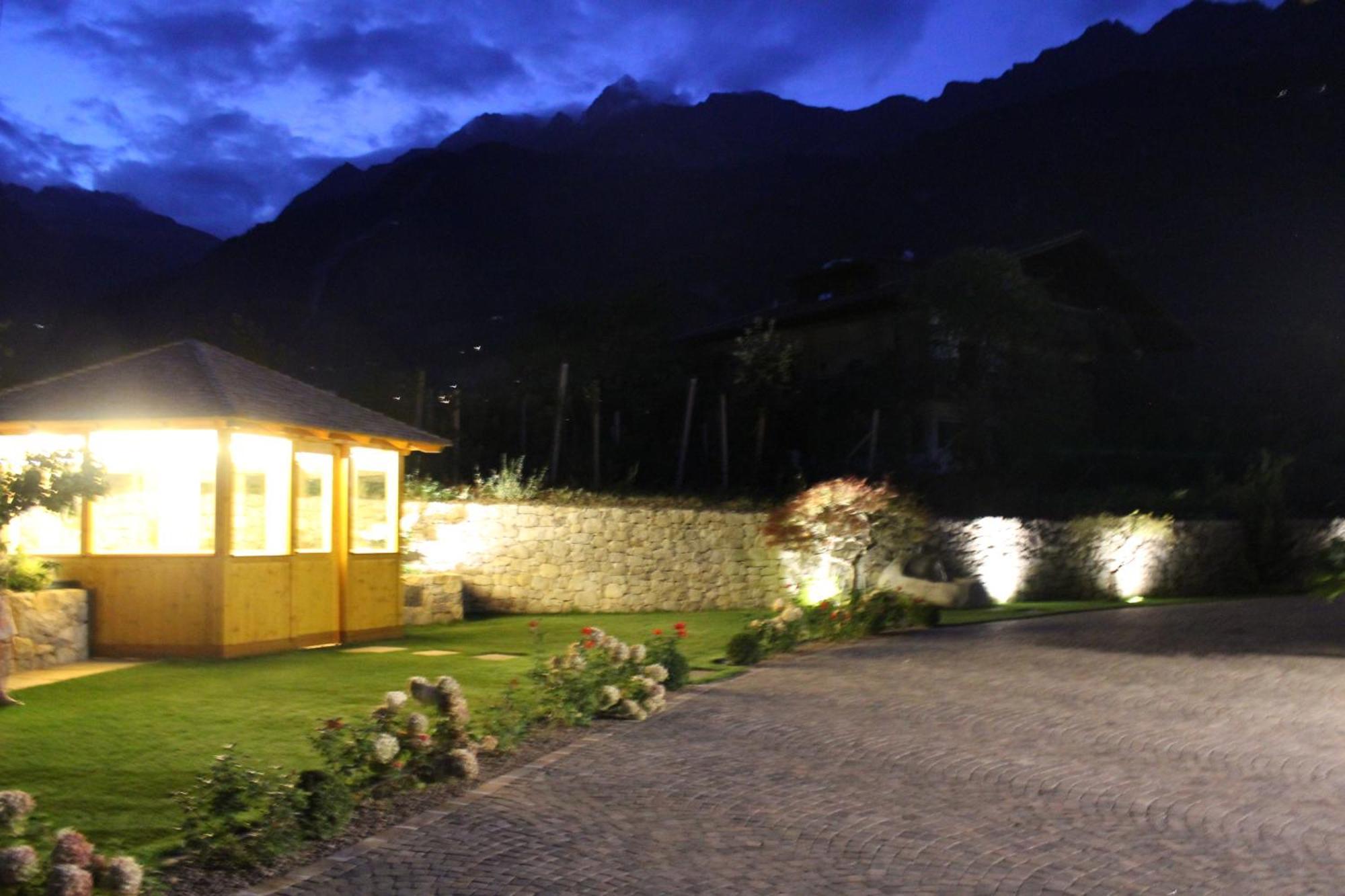 Appartementhaus Tratter Algund Buitenkant foto