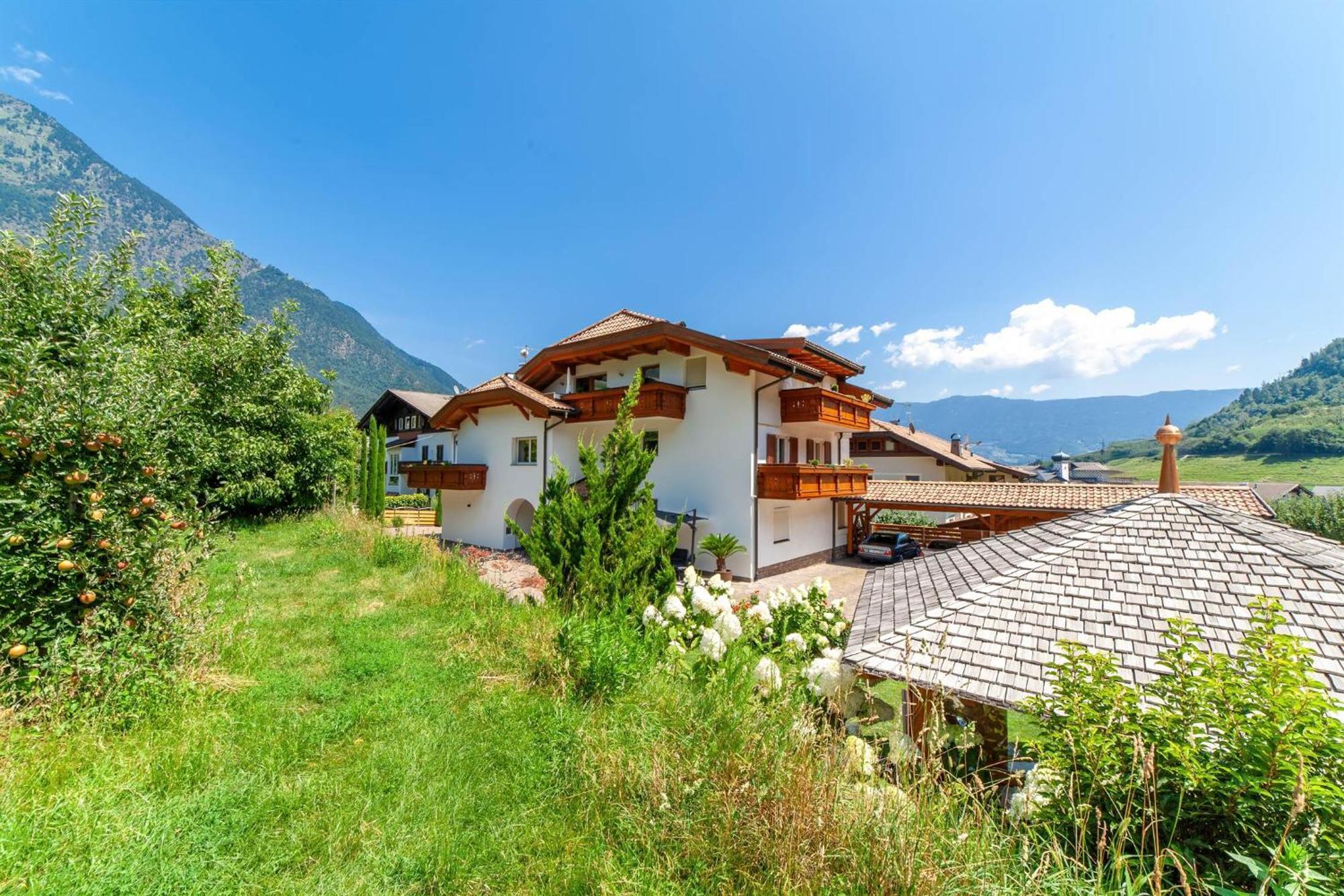 Appartementhaus Tratter Algund Buitenkant foto