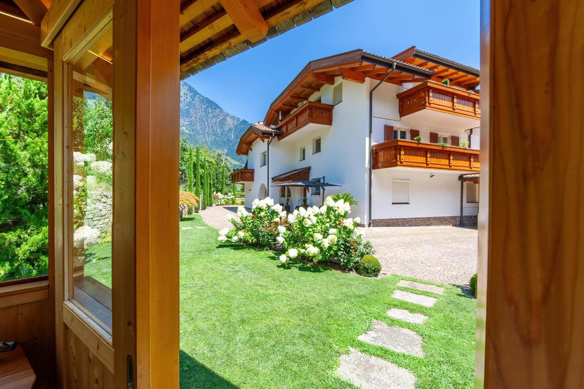 Appartementhaus Tratter Algund Buitenkant foto